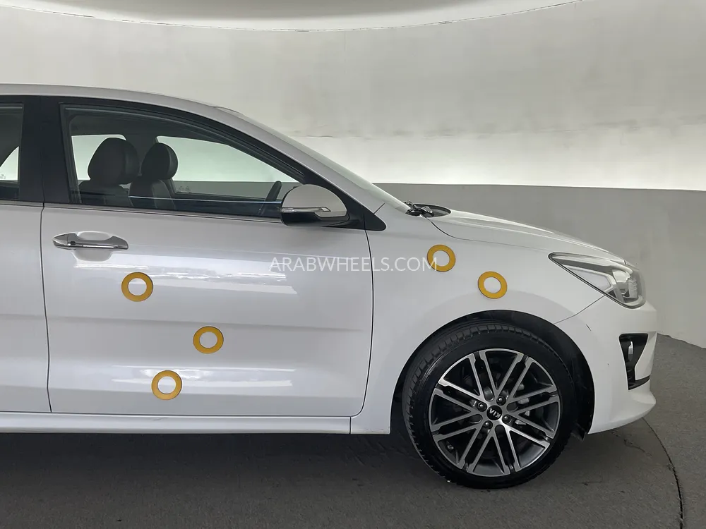 Kia Rio 2021 for Sale in Sharjah Image-34