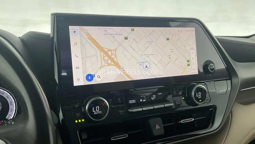 Toyota Highlander 2023 for Sale in Dubai Image-26