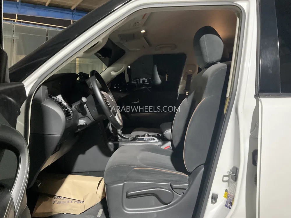 Nissan Patrol 2022 for Sale in Sharjah Image-7
