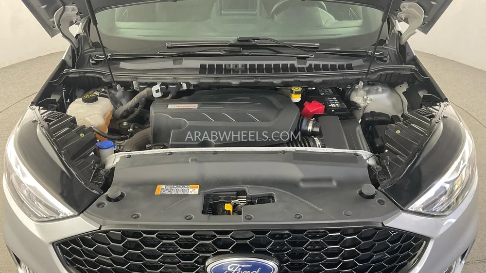Ford Edge 2023 for Sale in Sharjah Image-21