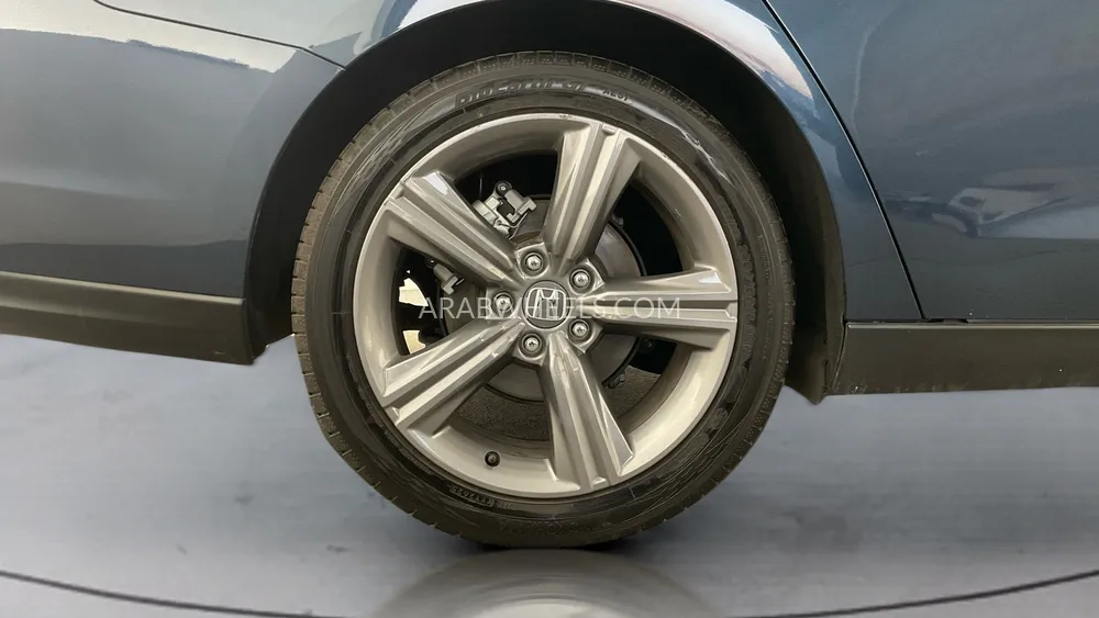 Honda Accord 2024 for Sale in Sharjah Image-6