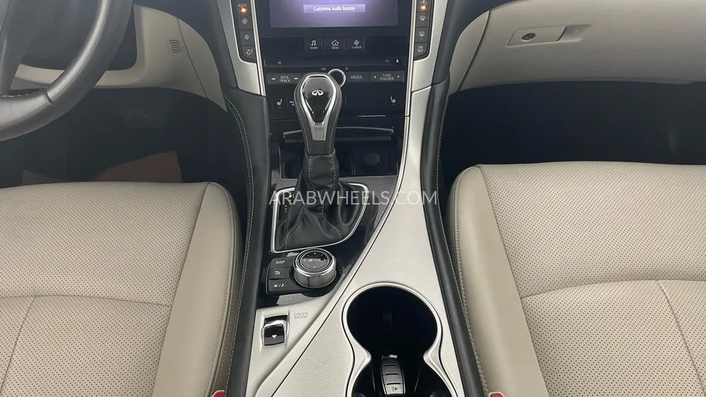 Infiniti Q50 2024 for Sale in Sharjah Image-23