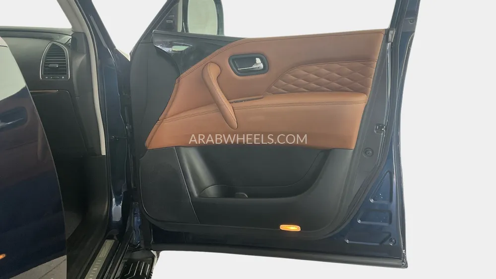 Infiniti QX80 2018 for Sale in Sharjah Image-25