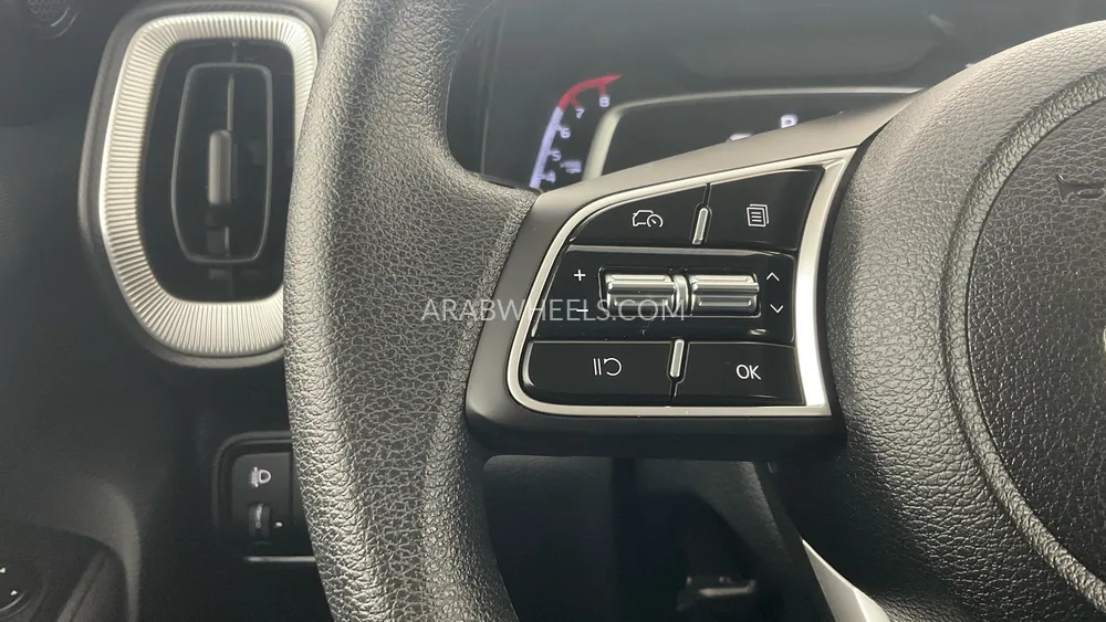 Kia Sonet 2025 for Sale in Dubai Image-19