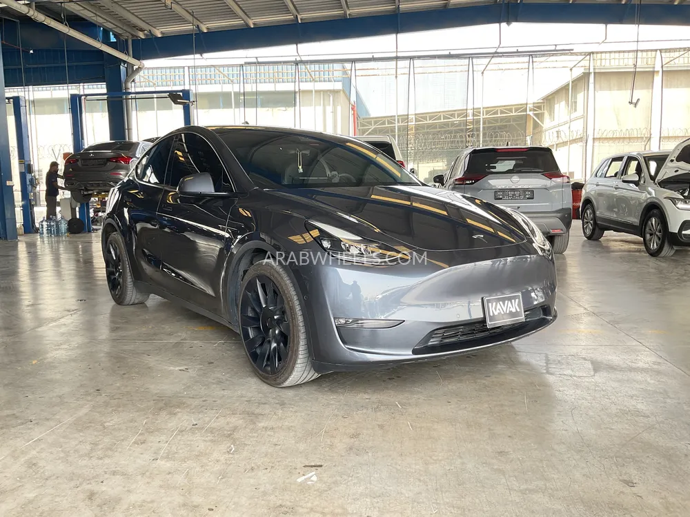 Tesla Model Y 2022 for Sale in Dubai Image-3