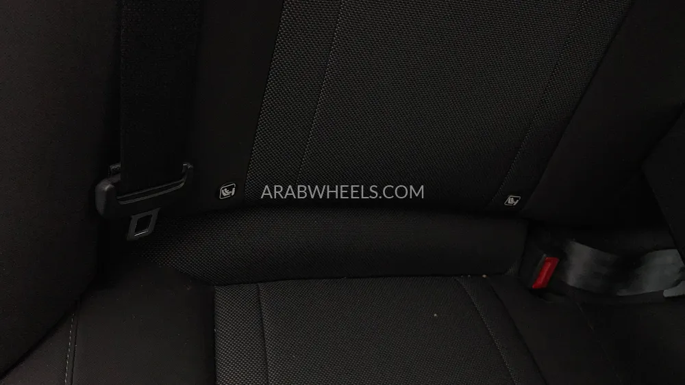 Hyundai Elantra 2025 for Sale in Dubai Image-38