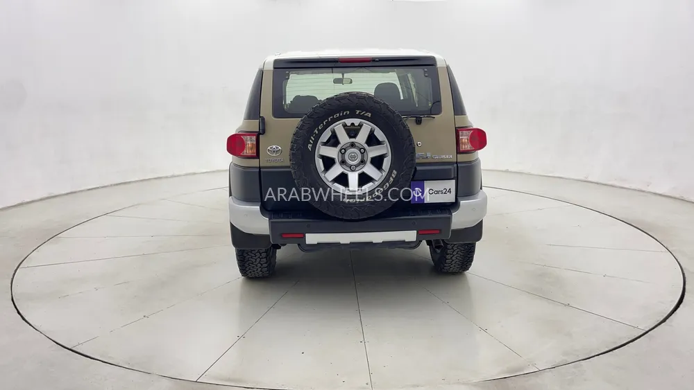 Toyota FJ Cruiser 2021 for Sale in Dubai Image-4