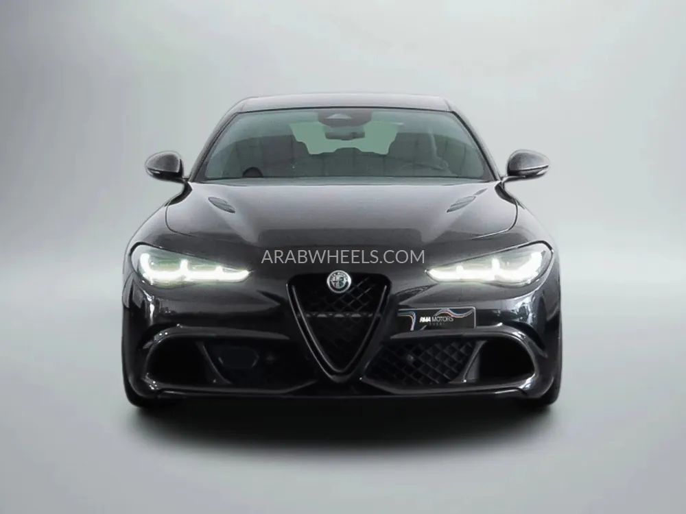 الفا روميو جوليا 2025 for Sale in دبي Image-3