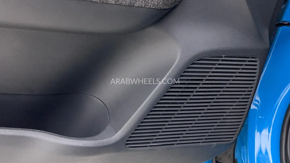 Nissan Kicks 2025 for Sale in Dubai Image-25