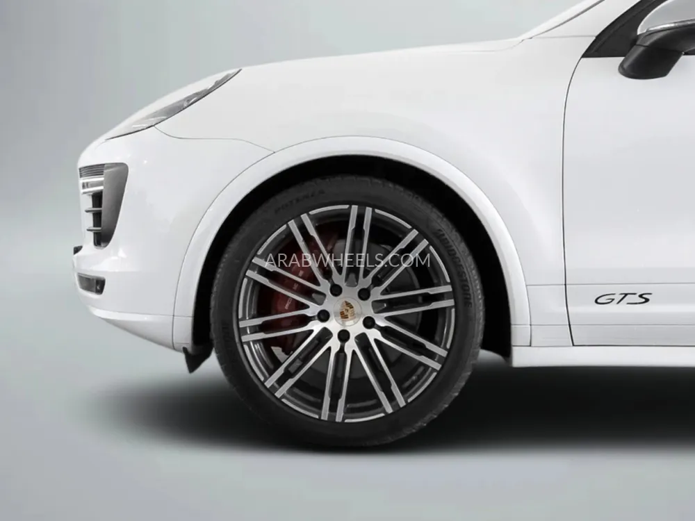 Porsche Cayenne 2017 for Sale in Dubai Image-6