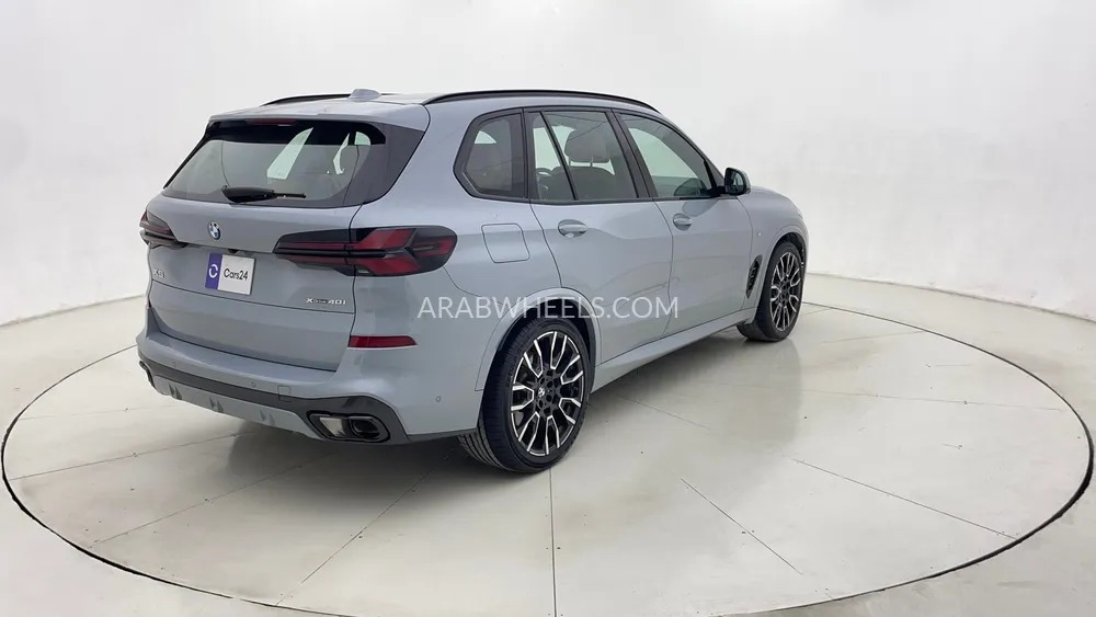 BMW X5 2024 for Sale in Dubai Image-3