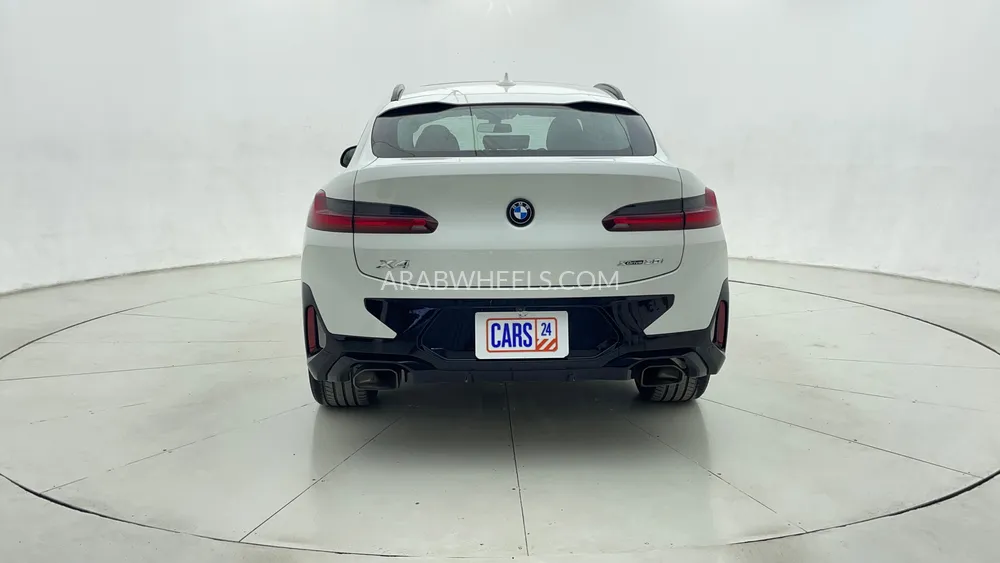 BMW X4 2025 for Sale in Dubai Image-4