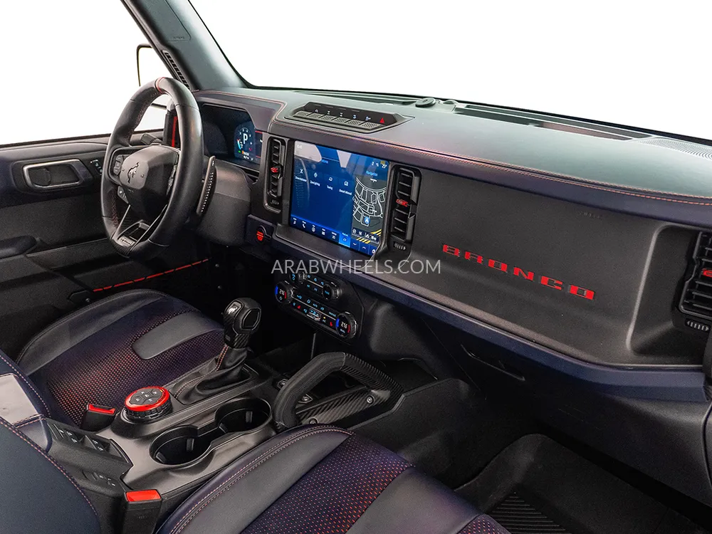 Ford Bronco 2023 for Sale in Dubai Image-11