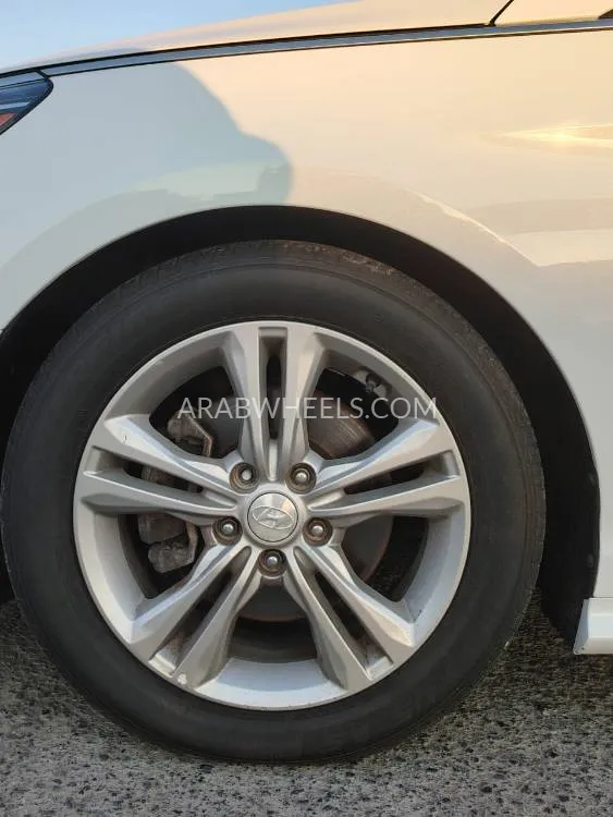 Hyundai Sonata 2018 for Sale in Ajman Image-5