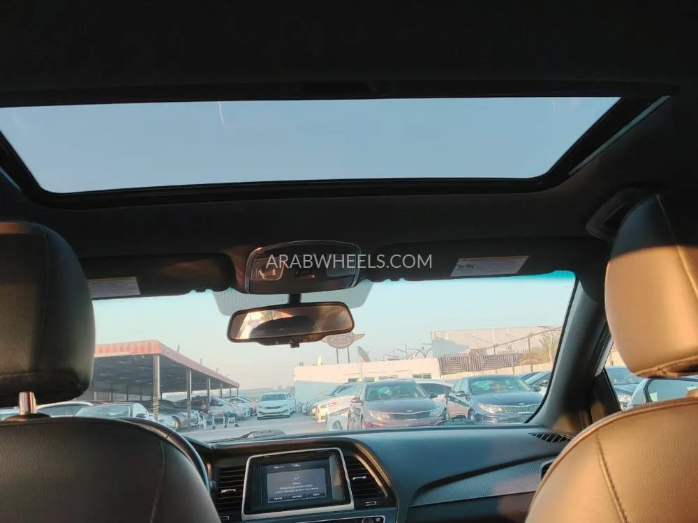 Hyundai Sonata 2018 for Sale in Ajman Image-9