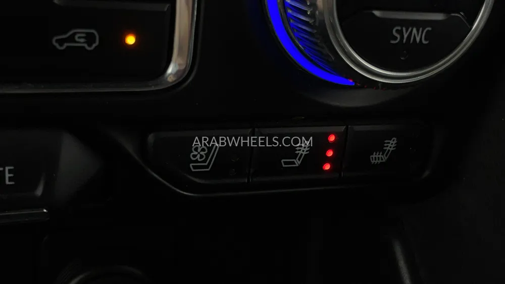 GMC Yukon 2023 for Sale in Dubai Image-60