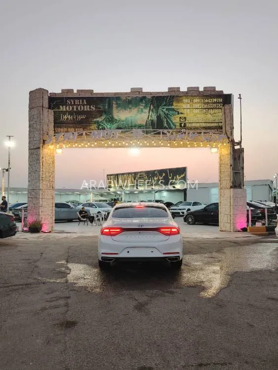 Hyundai Azera 2019 for Sale in Ajman Image-3