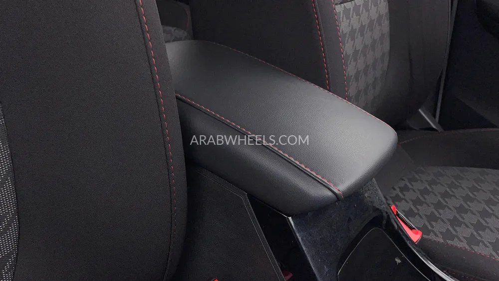 MG ZS 2025 for Sale in Dubai Image-37