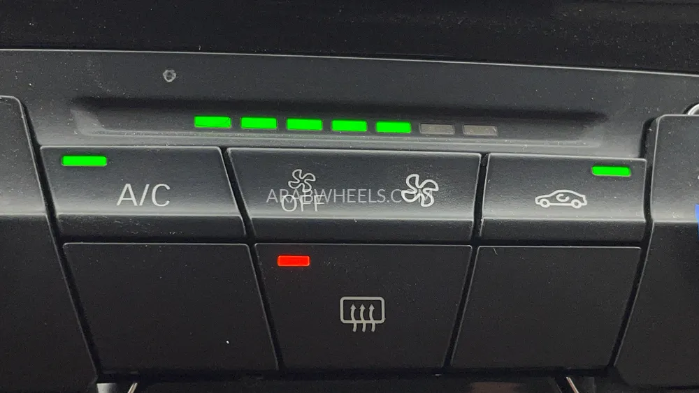 BMW X2 2023 for Sale in Dubai Image-38