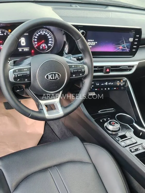 Kia K5 2021 for Sale in Ajman Image-7