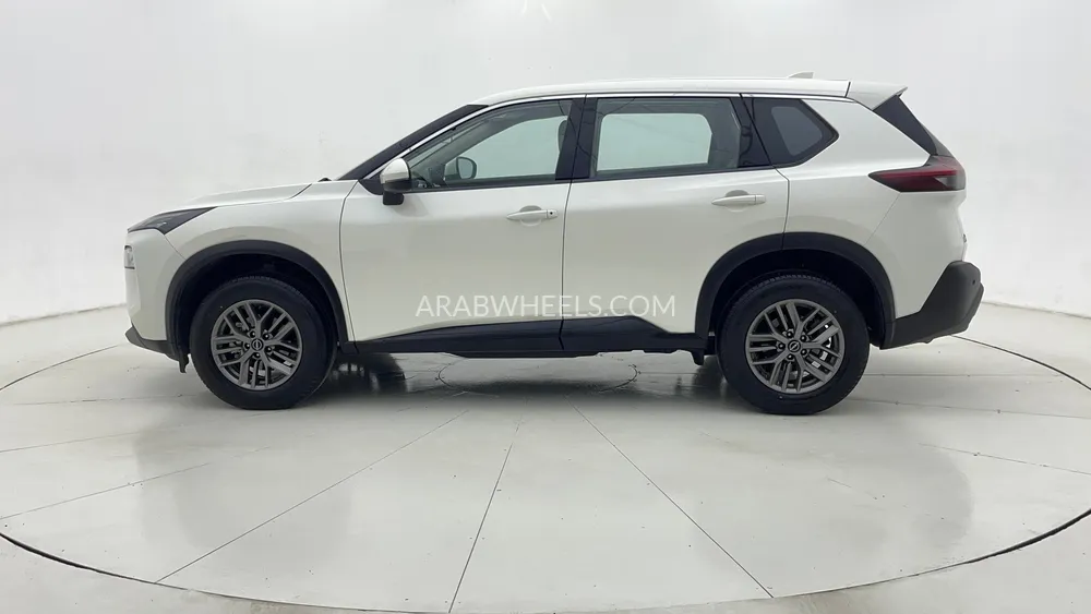 Nissan X-Trail 2023 for Sale in Dubai Image-6