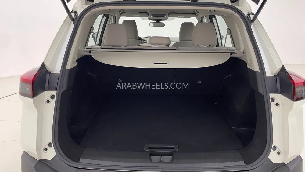 Nissan X-Trail 2023 for Sale in Dubai Image-25