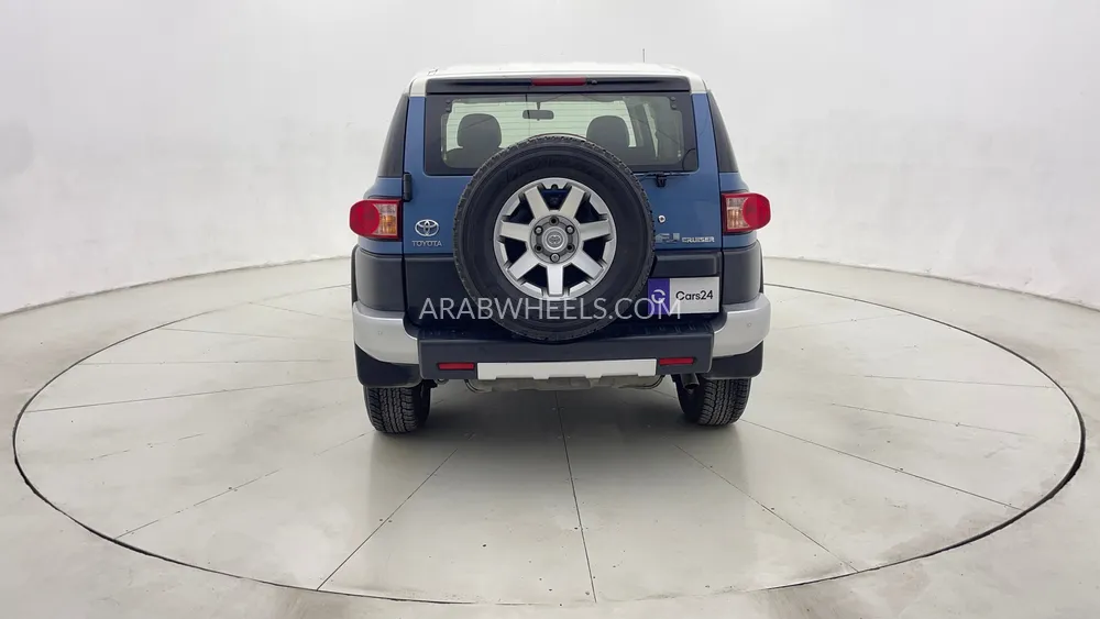 Toyota FJ Cruiser 2022 for Sale in Dubai Image-4