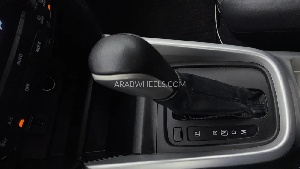 Suzuki Vitara 2017 for Sale in Dubai Image-16