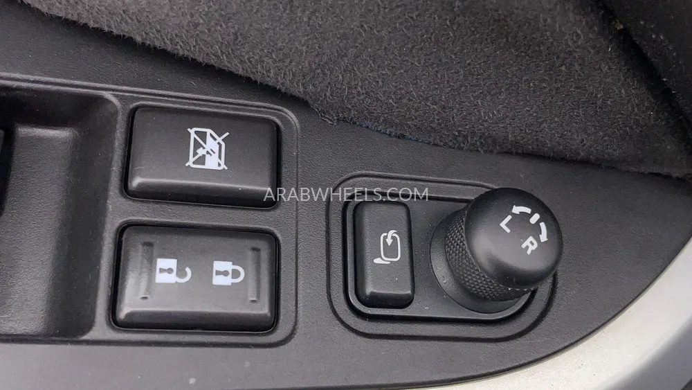 Suzuki Vitara 2017 for Sale in Dubai Image-35