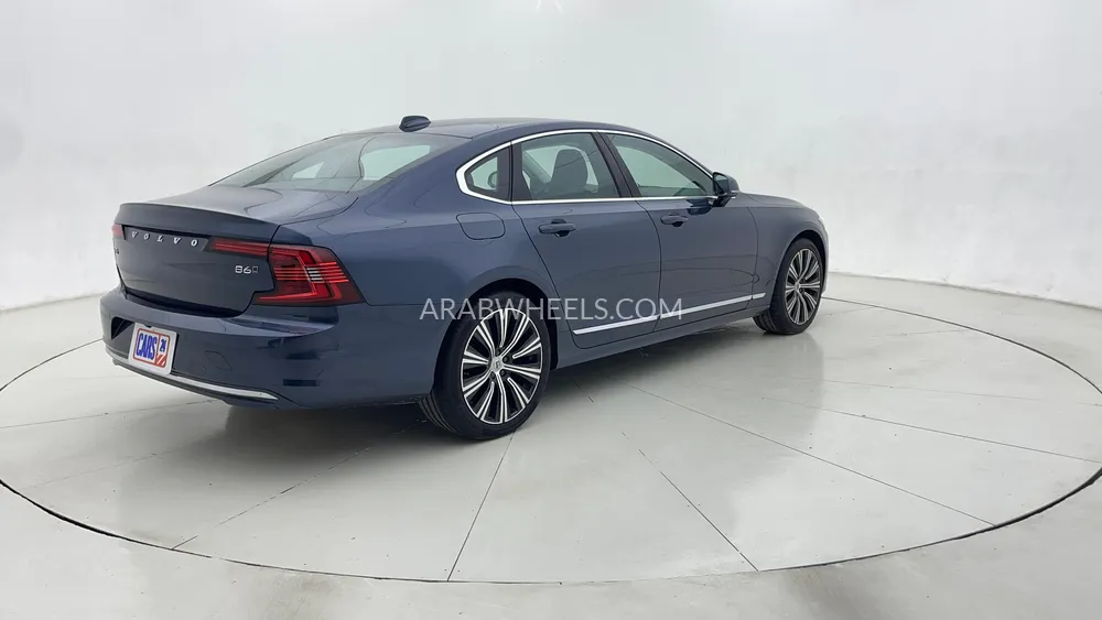 Volvo S90 2023 for Sale in Dubai Image-3