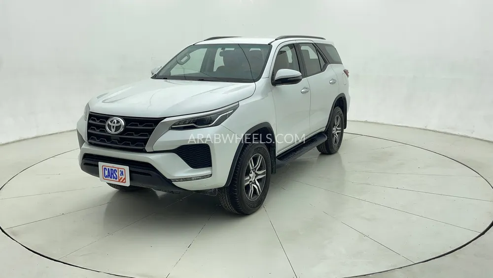 Toyota Fortuner 2024 for Sale in Dubai Image-7