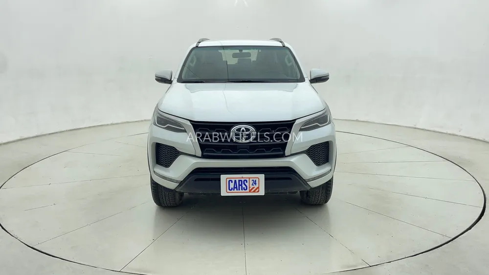 Toyota Fortuner 2024 for Sale in Dubai Image-8