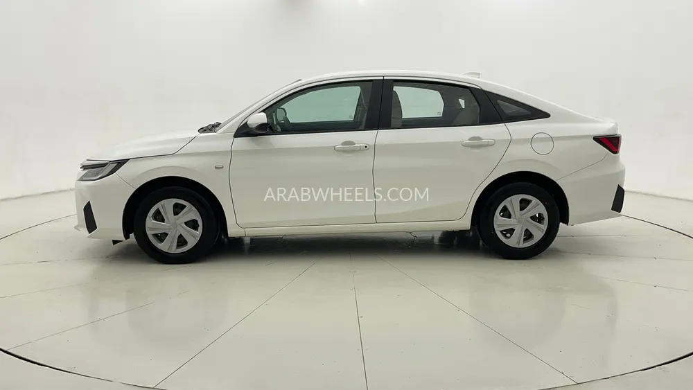 Toyota Yaris 2023 for Sale in Dubai Image-6