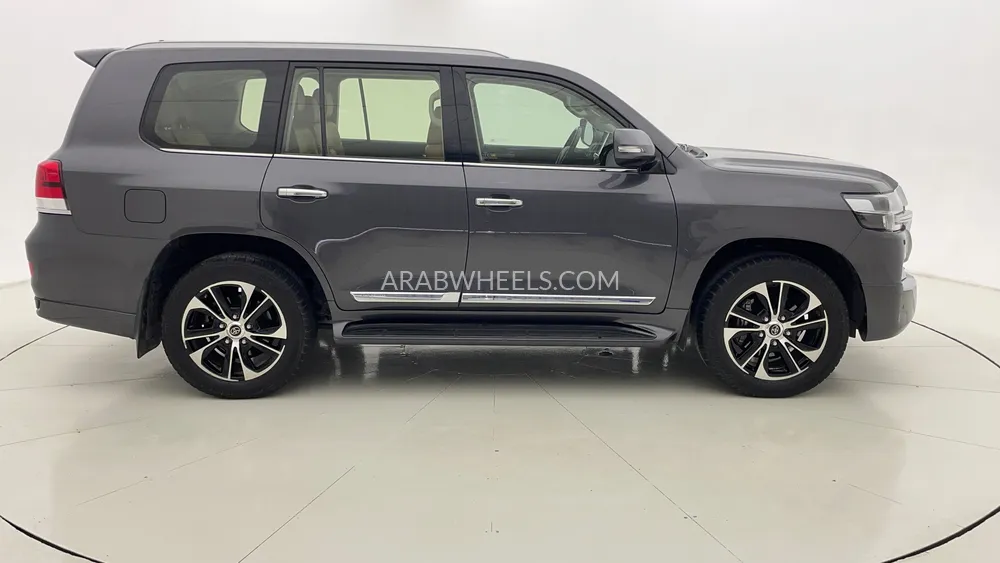 تويوتا لاند كروزر 2021 for Sale in دبي Image-2