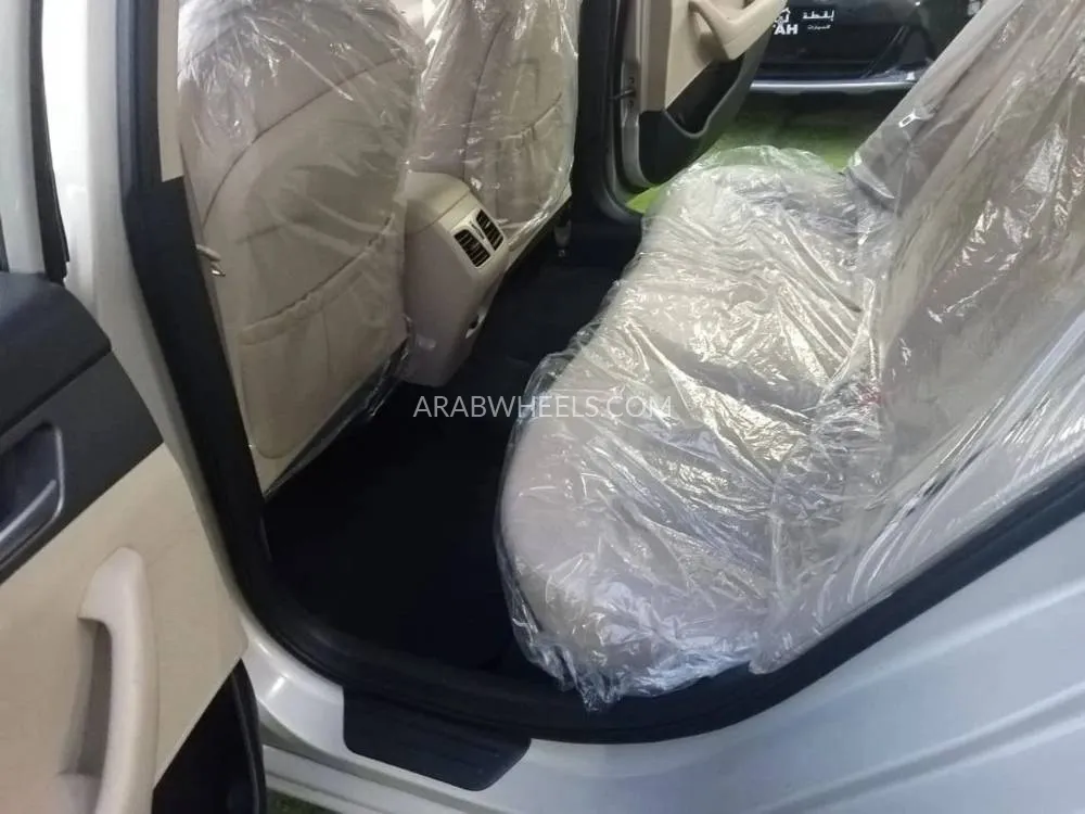 هيونداي سوناتا 2016 for Sale in الشارقة Image-7