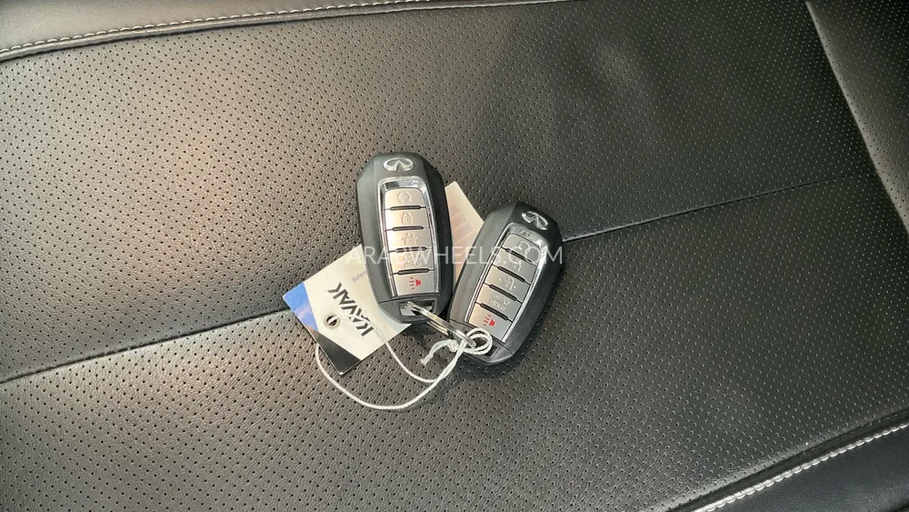 إنفينيتي QX60 2023 for Sale in الشارقة Image-17