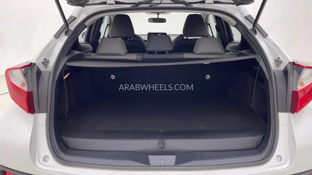 Toyota C-HR 2023 for Sale in Dubai Image-26