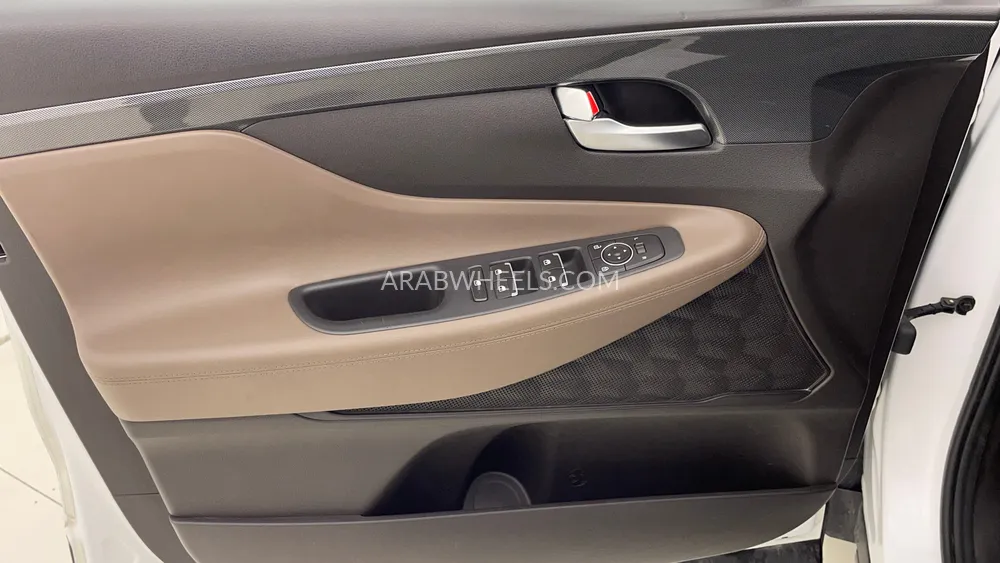 هيونداي سانتا في 2023 for Sale in دبي Image-19