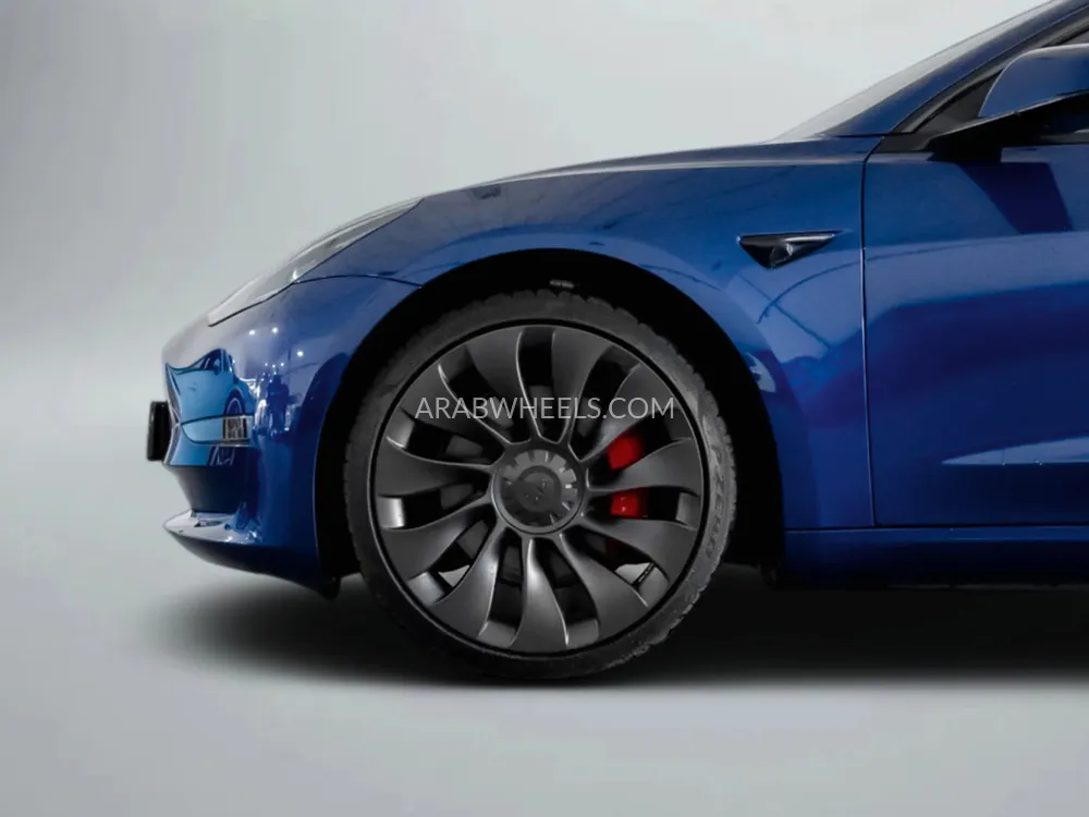 Tesla Model 3 2023 for Sale in Dubai Image-6