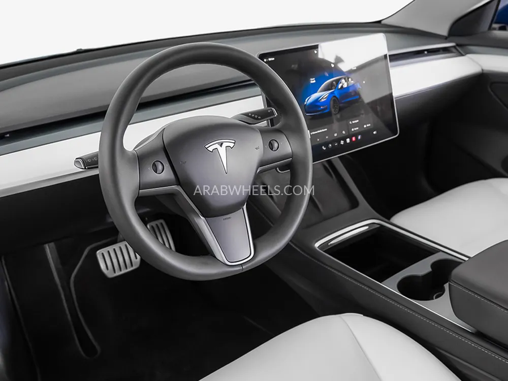 Tesla Model 3 2023 for Sale in Dubai Image-7