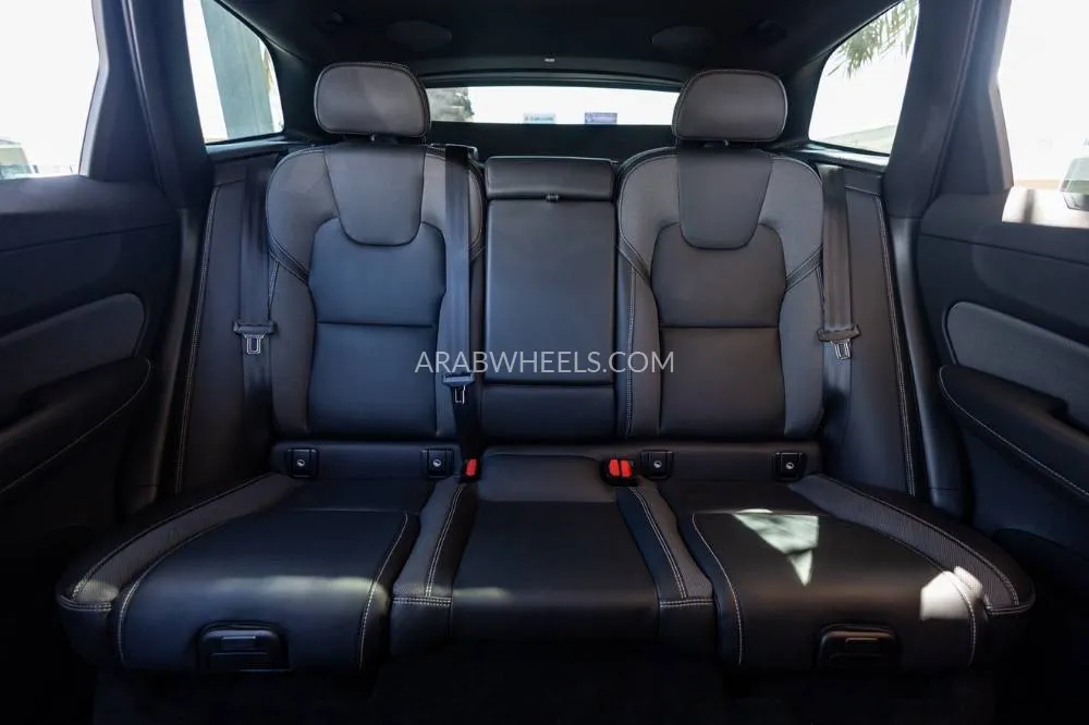 Volvo XC60 2023 for Sale in Dubai Image-25