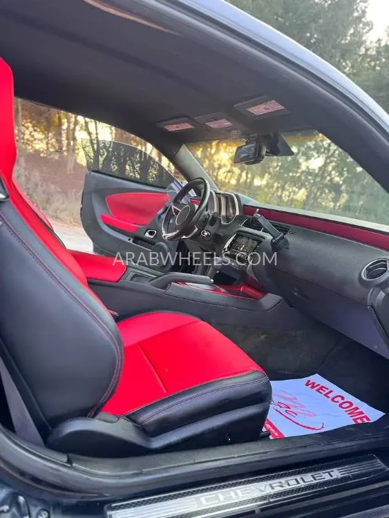 Chevrolet Camaro 2011 for Sale in Sharjah Image-8