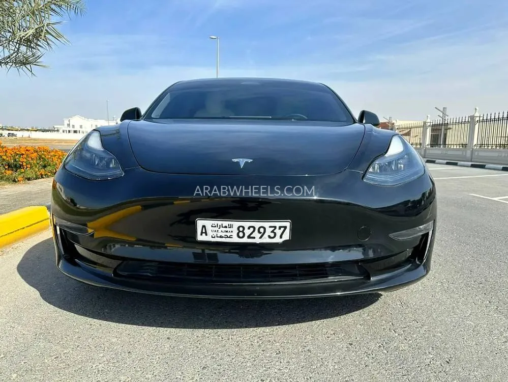 Tesla Model 3 2023 for Sale in Dubai Image-2