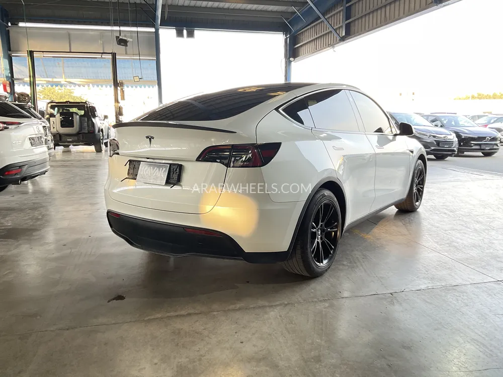 Tesla Model Y 2024 for Sale in Sharjah Image-4