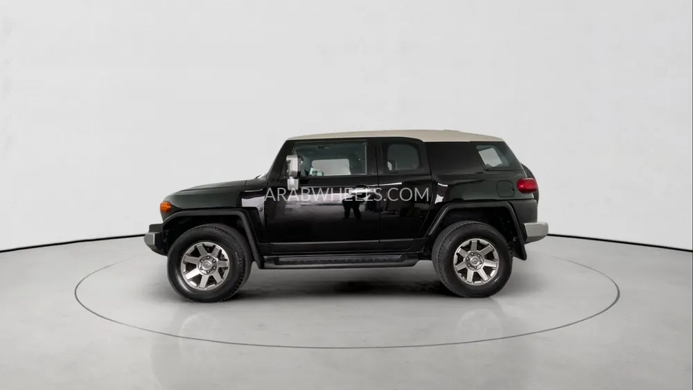 Toyota FJ Cruiser 2020 for Sale in Dubai Image-7