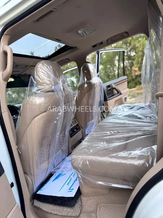 تويوتا لاند كروزر 2013 for Sale in الشارقة Image-9