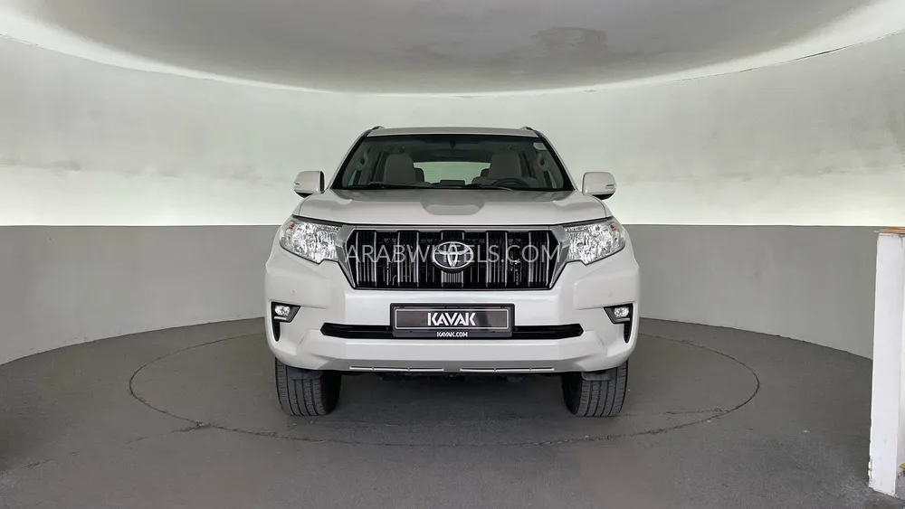Toyota Land Cruiser Prado 2023 for Sale in Sharjah Image-2