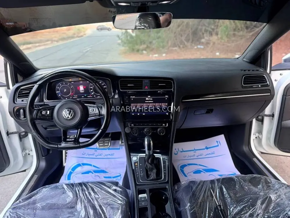 Volkswagen Golf 2018 for Sale in Sharjah Image-12