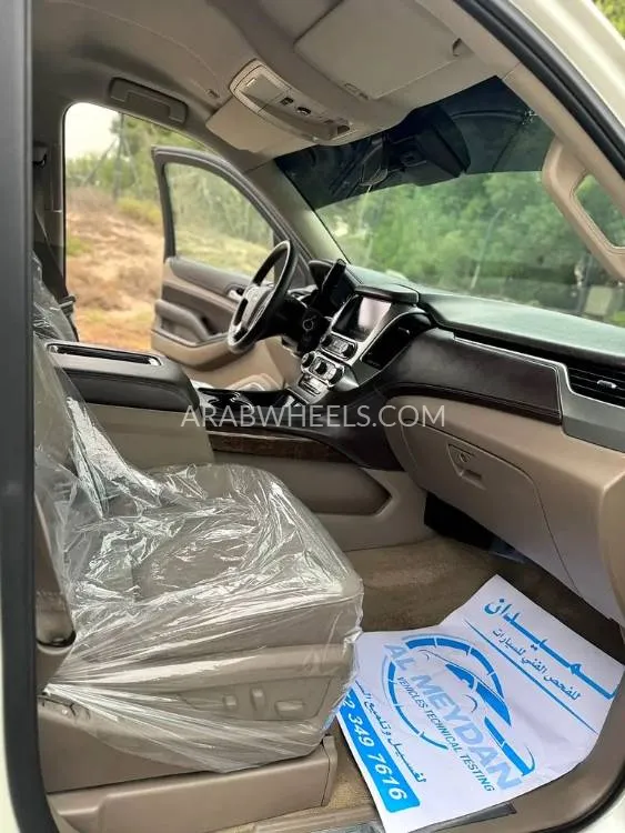 Chevrolet Tahoe 2015 for Sale in Sharjah Image-11