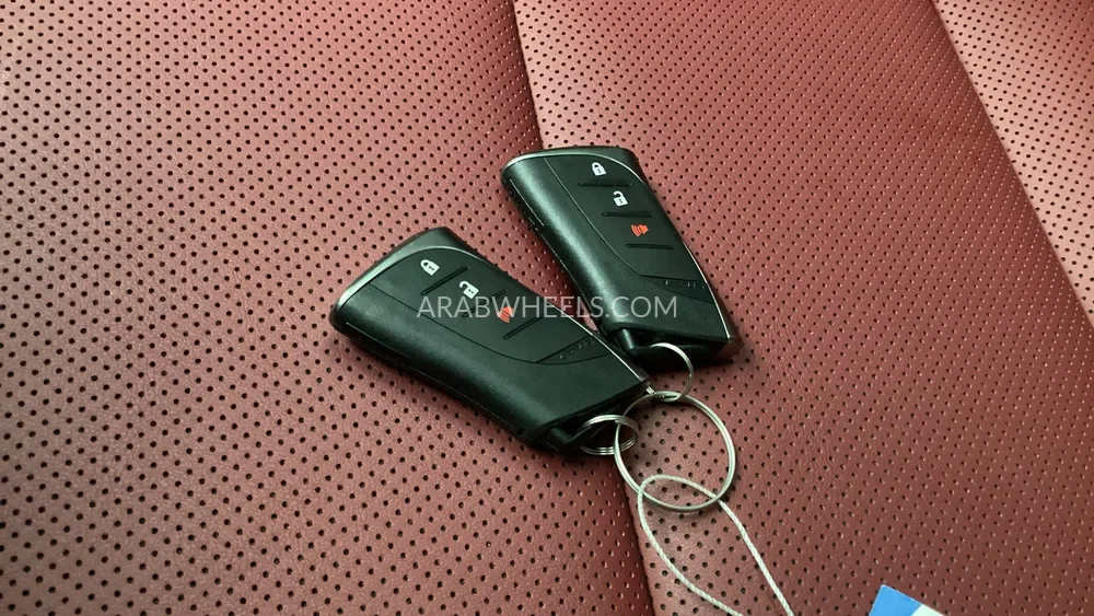 Lexus NX 2025 for Sale in Sharjah Image-18